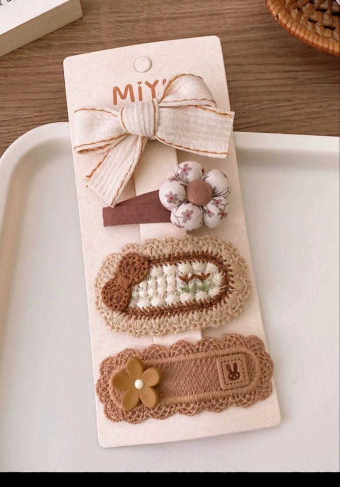 Lovely Hair Pin 4 Set